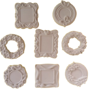 Set minirame cu agatatoare , dimensiuni intre 6 si 8 cm
