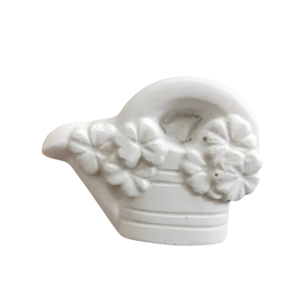 Figurina din ipsos pentru pictat, Stropitoare cu flori 7x5.5cm